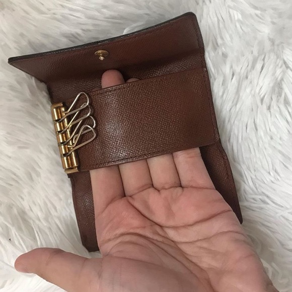 Louis Vuitton 4 Key Holder Wallet Monogram - Picture 5 of 13